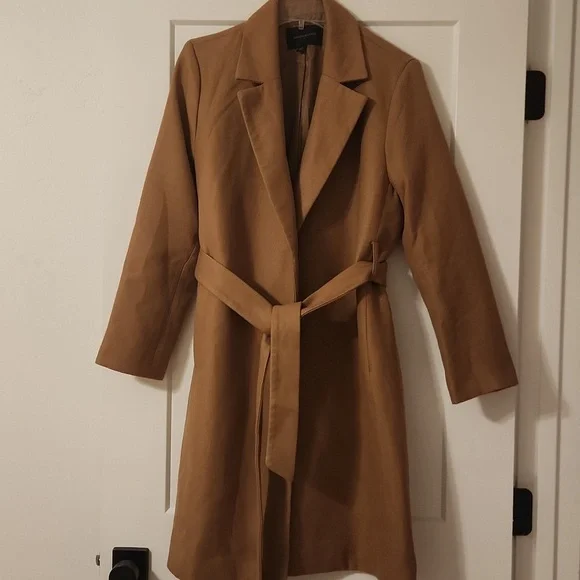 Banana Republic Twill Long Trench in Camel - Picture 2 of 7